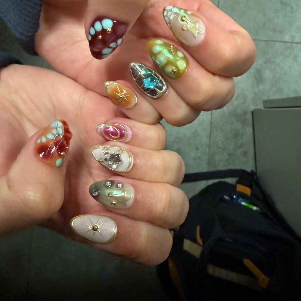 Aurora Candy Galaxy Press-On Nails – Luxury 3D Star & Chrome Nail Art Set