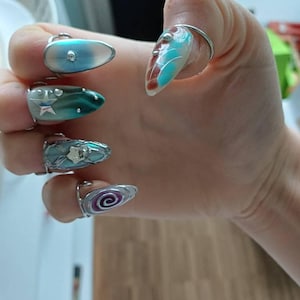 Cosmic Aurora Chrome Press-On Nails – Galaxy-Inspired 3D Metallic Nail Art Set