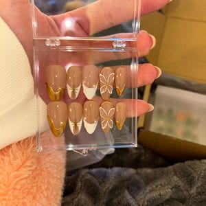 Luxury Blush Pink Press-On Nails with Gold Chrome Accents | 3D Floral Nail Art Set | Elegant Bridal & Wedding Nails
