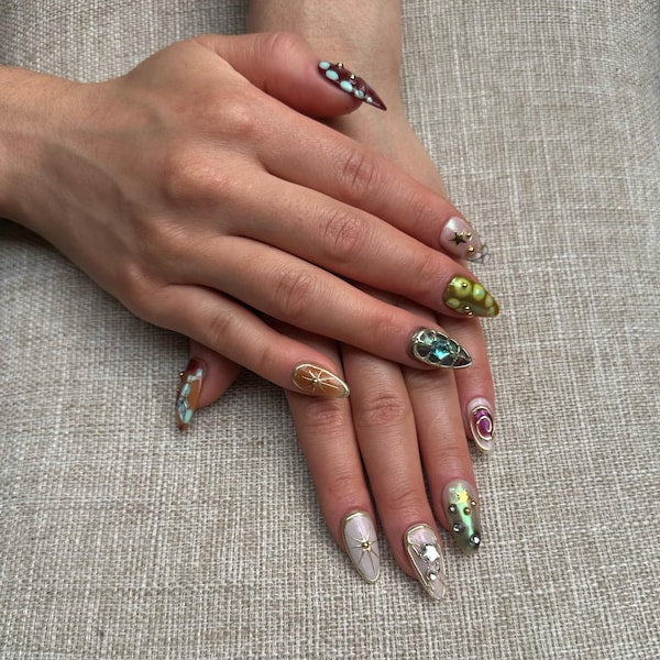 Aurora Candy Galaxy Press-On Nails – Luxury 3D Star & Chrome Nail Art Set