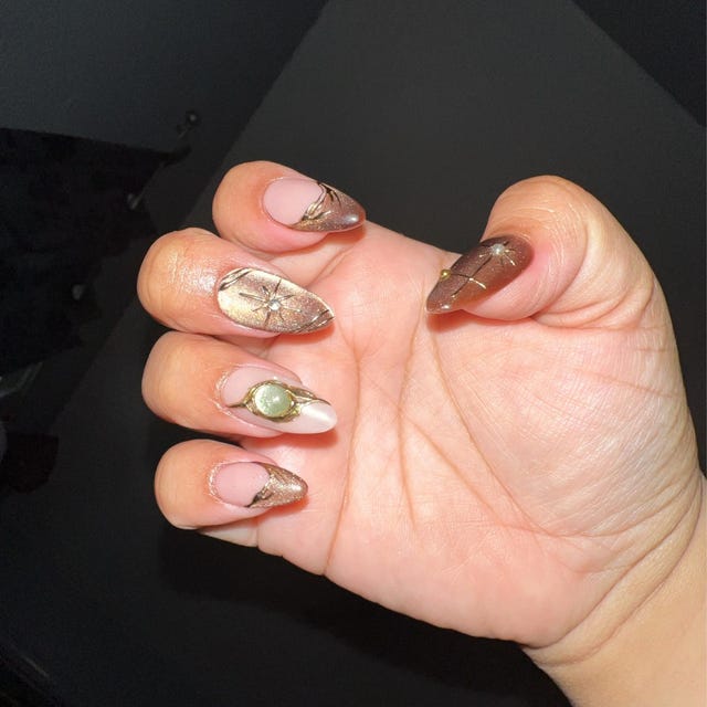 Sage Green Marble Press-On Nails – Luxury Gold Chrome Abstract Nail Set