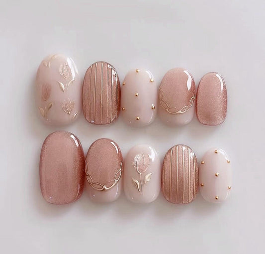 Luxury Blush Pink Press-On Nails – Elegant Gold Line Nail Art | Short Square Glossy Fake Nails | Reusable Handmade Nail Set