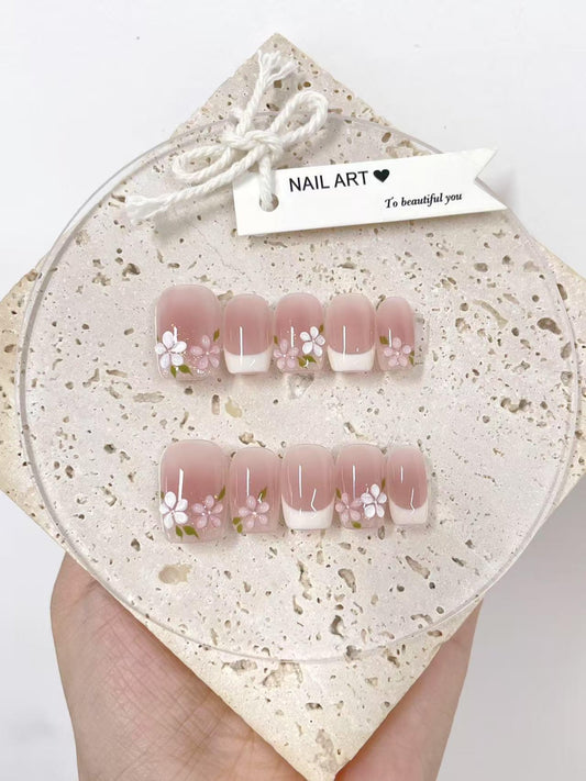 Blush Daisy French Tip Press-On Nails – Soft Pink Floral Nail Art Set