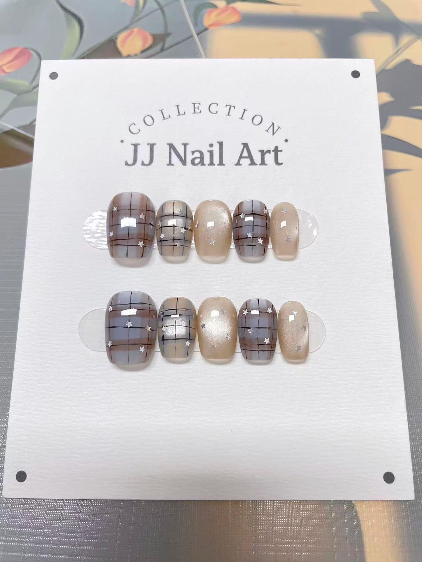Moonlight Plaid Press-On Nails – Handmade Pearl Beige Plaid Star Nail Set