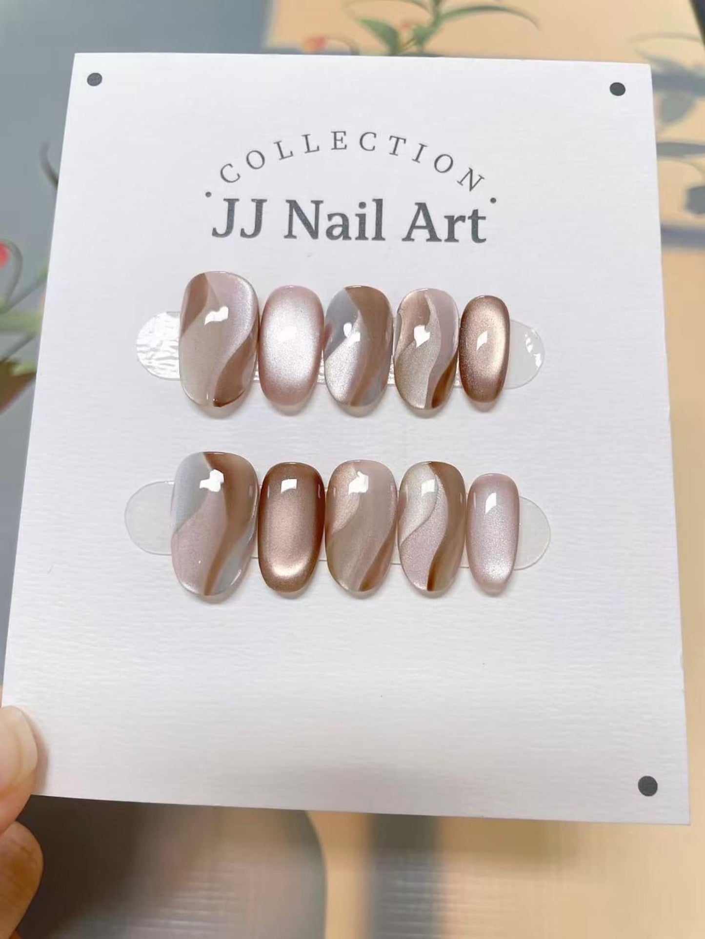Champagne Pearl Cat Eye Press-On Nails – Elegant Nude Swirl Handmade Nail Set