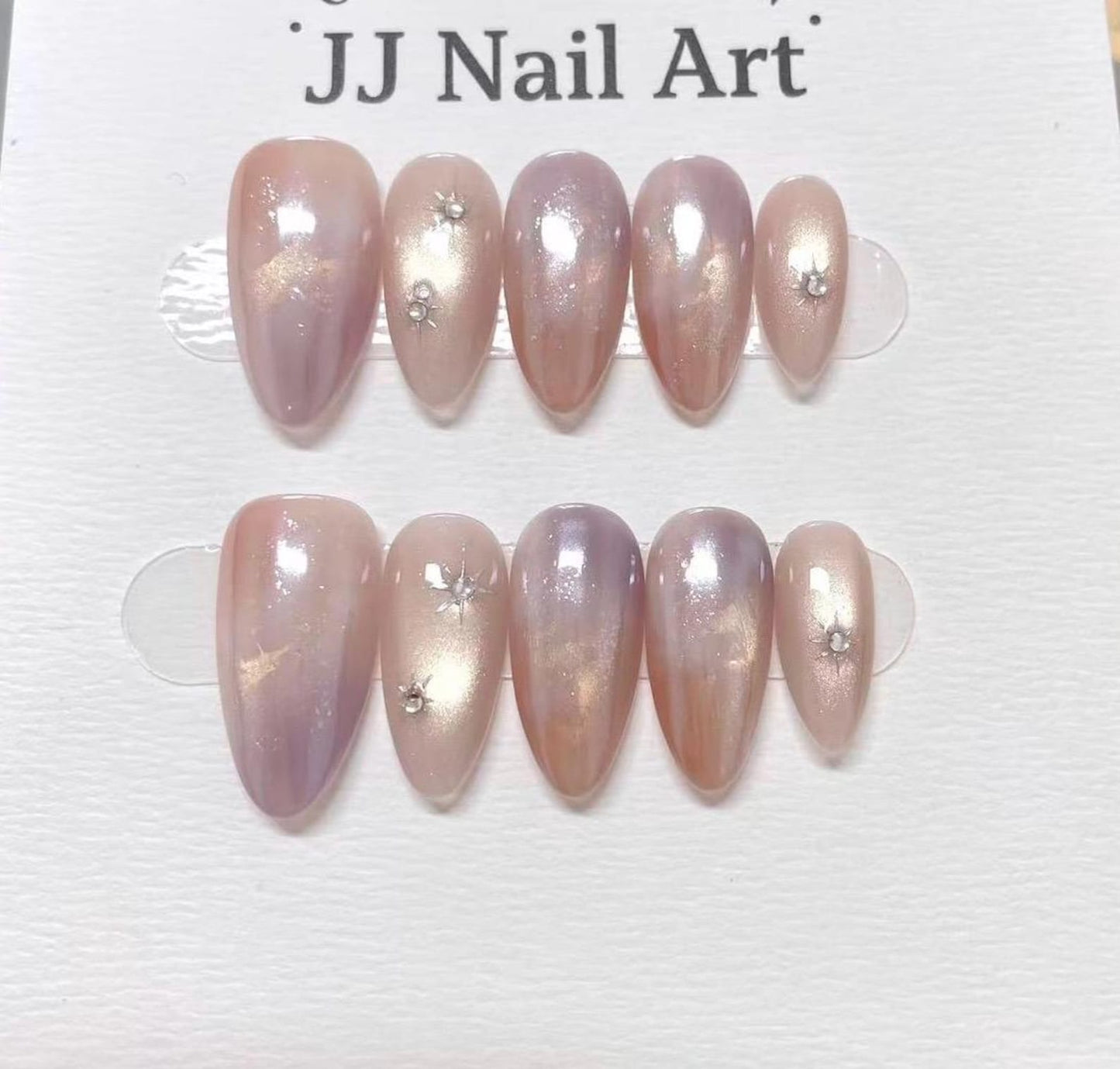 Aurora Pearl Press-On Nails – Iridescent Blush Chrome Nail Art Set