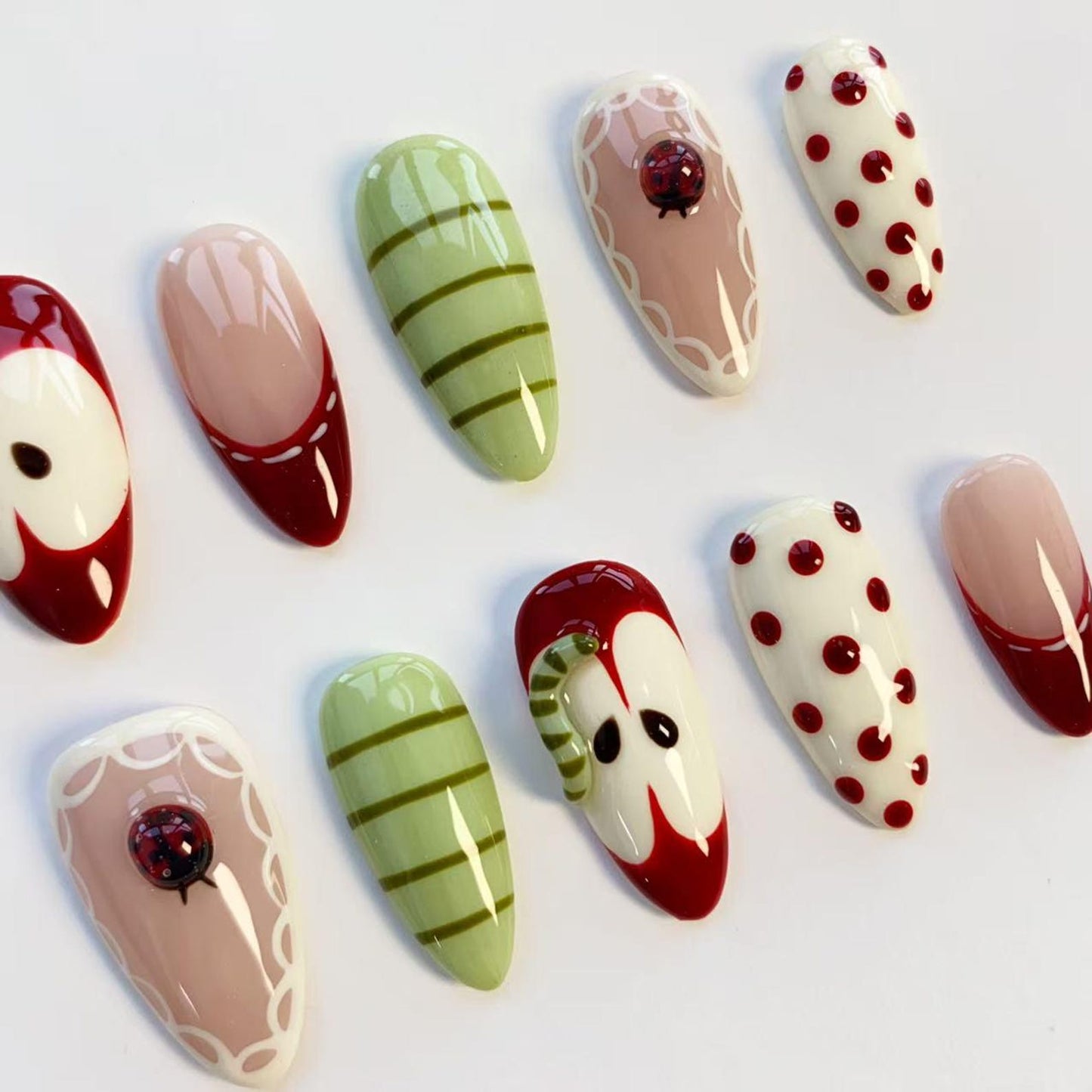 Sweet Apple Harvest Press-On Nails – Cute Fruit-Inspired Handmade Nail Set