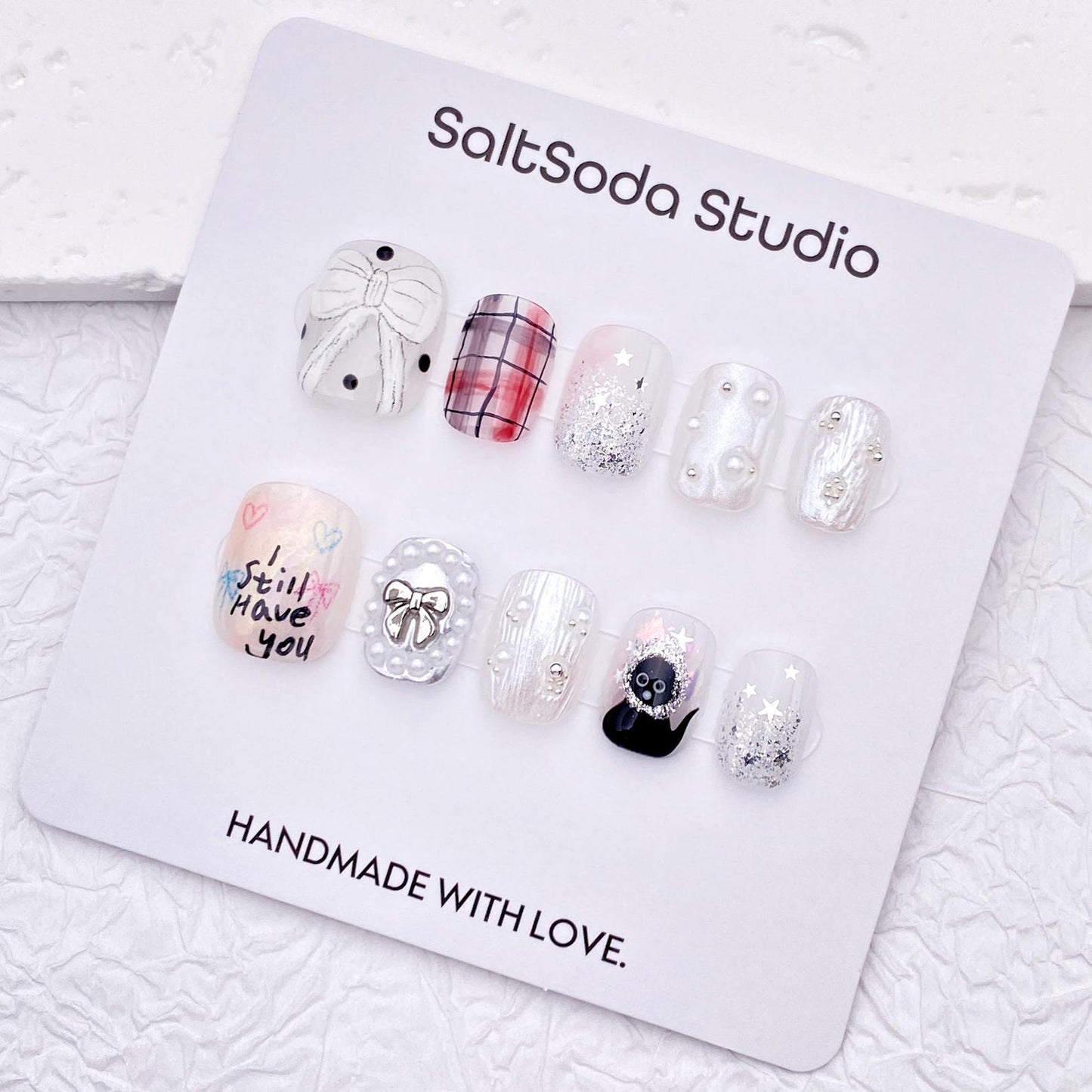 Coquette Winter Charm Press-On Nails – Handmade Pearl Bow & Glitter Nail Set