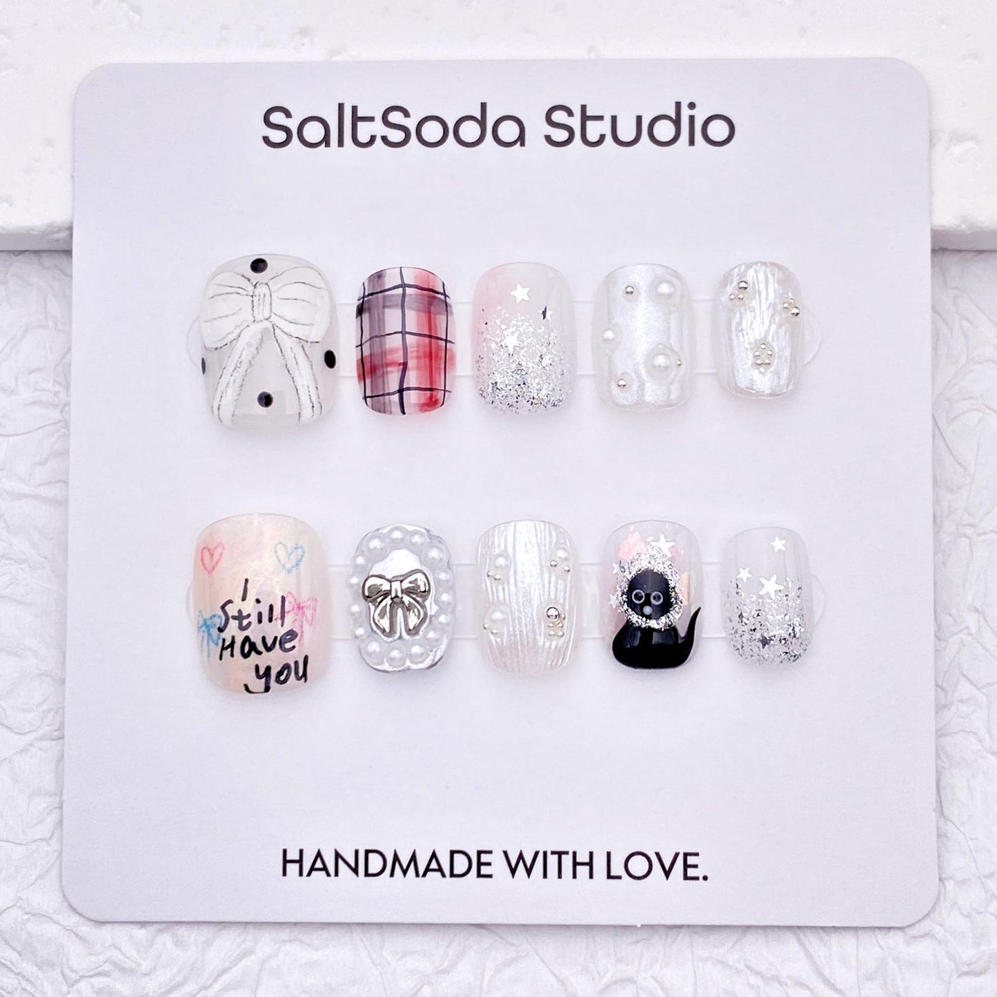 Coquette Winter Charm Press-On Nails – Handmade Pearl Bow & Glitter Nail Set